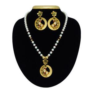 Vintage Collection - Traditional Pearl Necklace in 6mm White Round Pearls