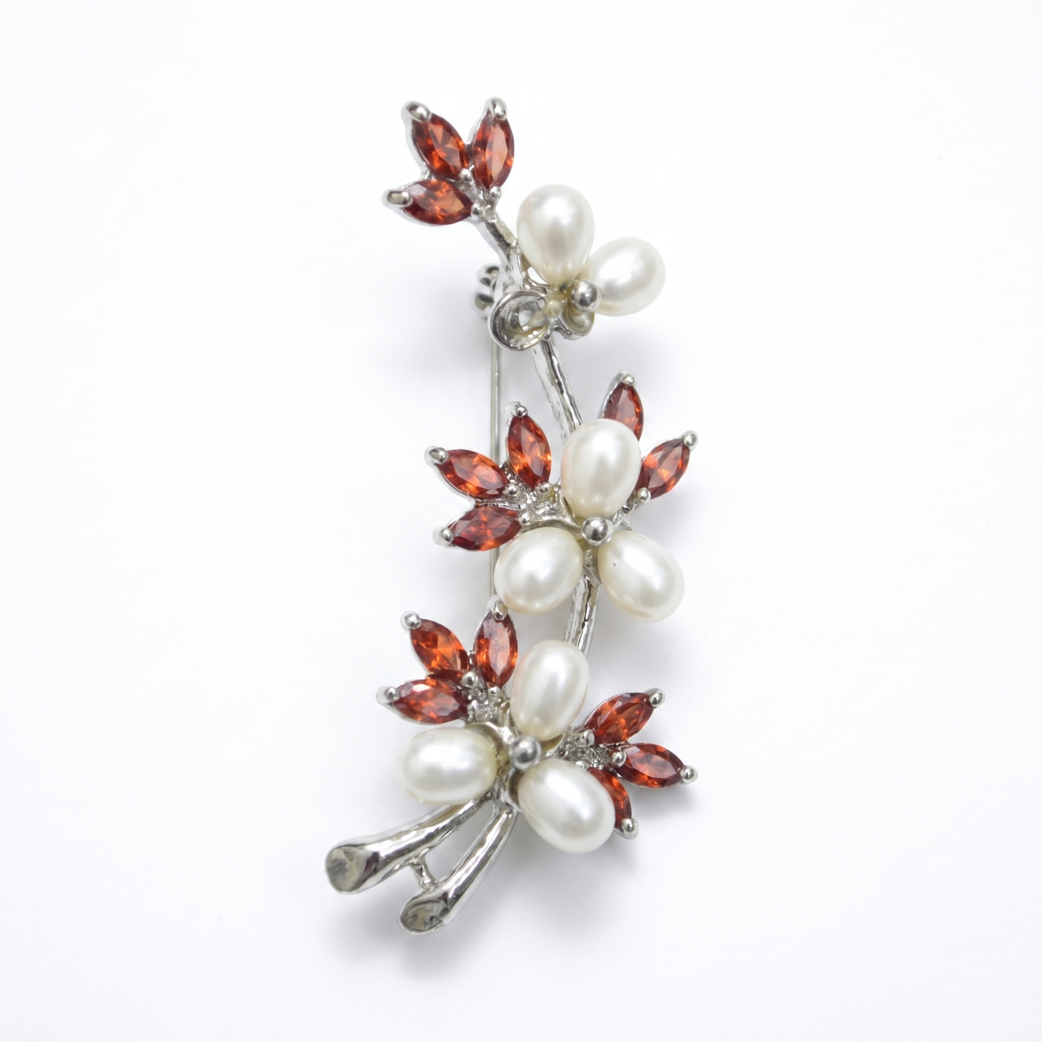 Designer Pearl Saree Pin / Brooch 16