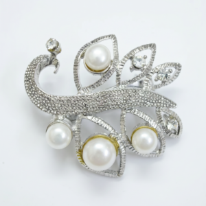 Exclusive Pearl Saree Pin / Brooch 11