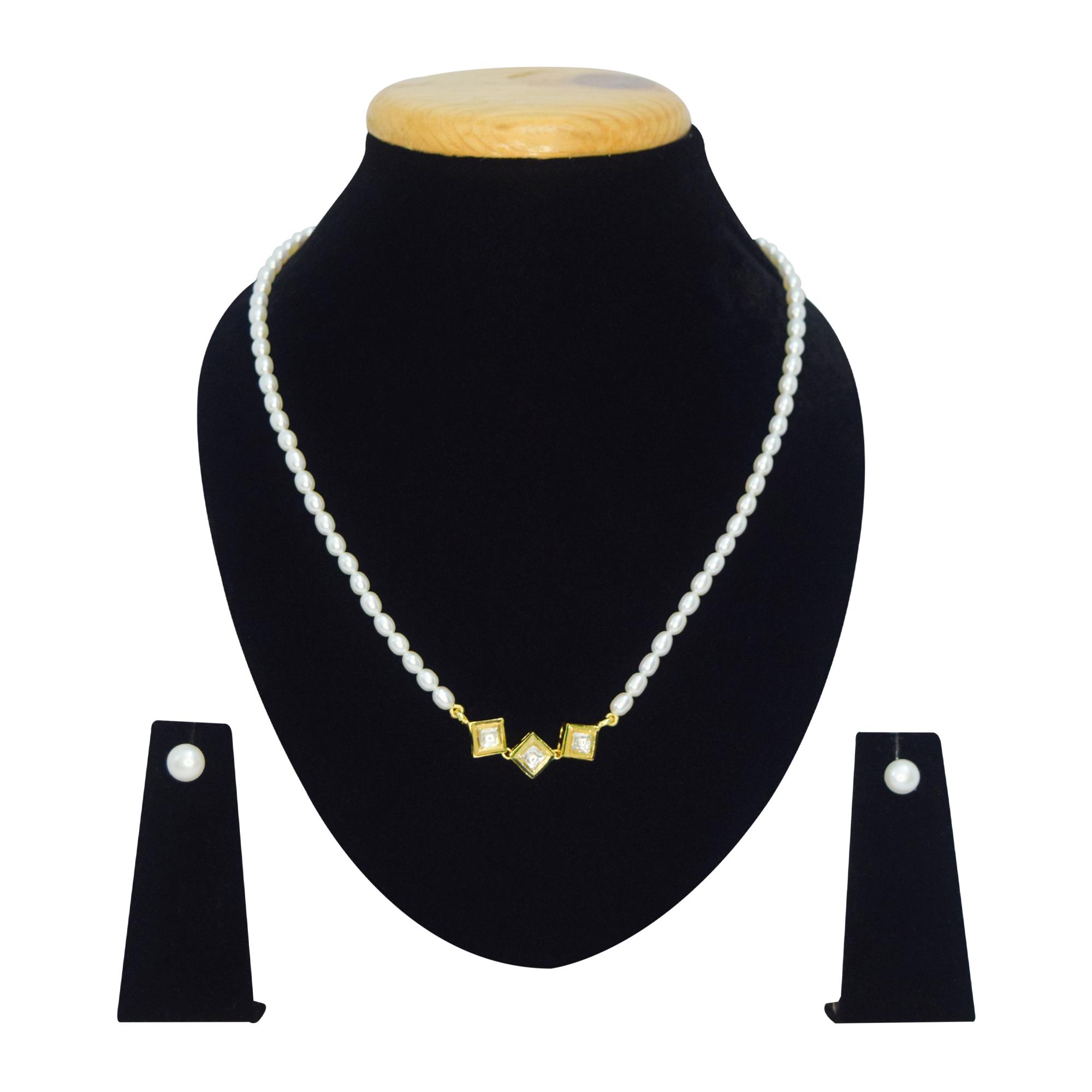Sleek String Of Oval White Pearls With Trinity Kundan Pendant