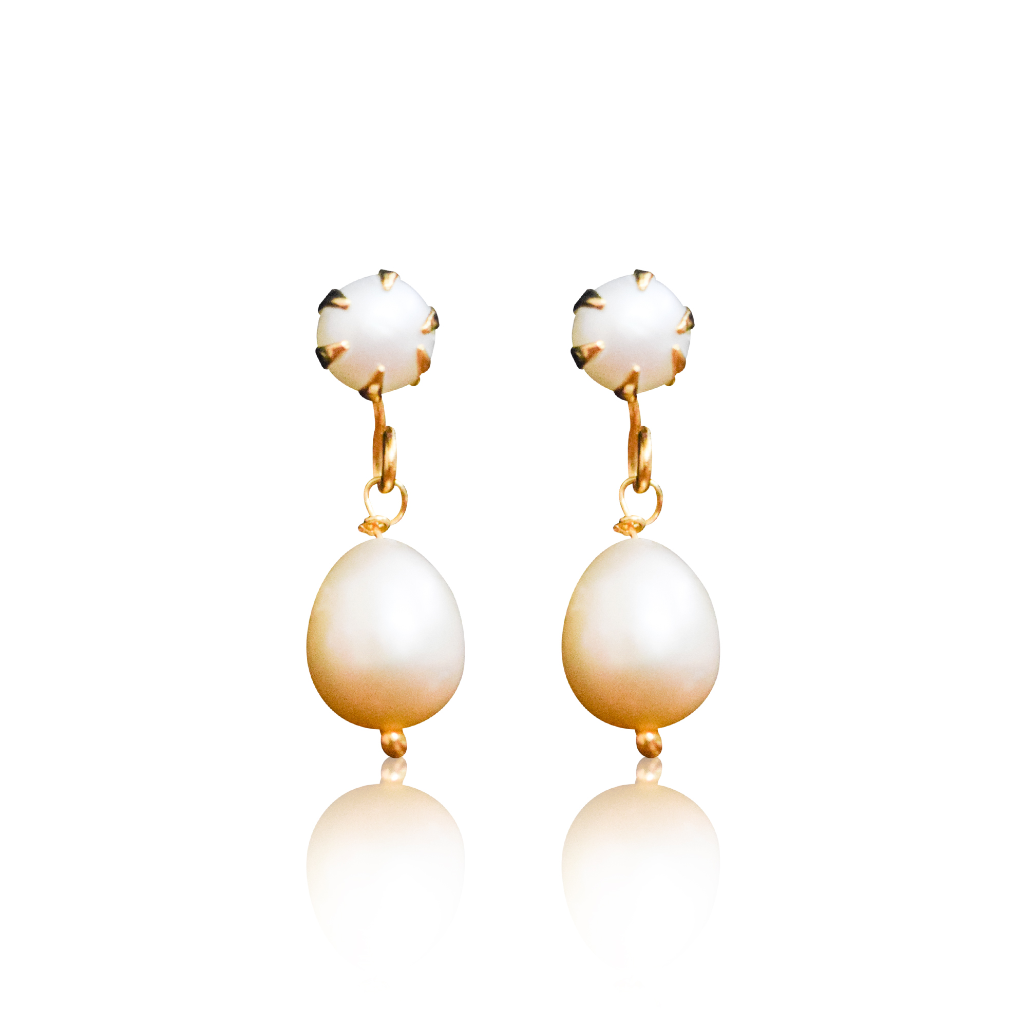 Precious White Round Pearl Stud With Peach Pearl Drops