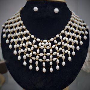 Gorgeous White Oval Pearls Intricate & Lacey Necklace