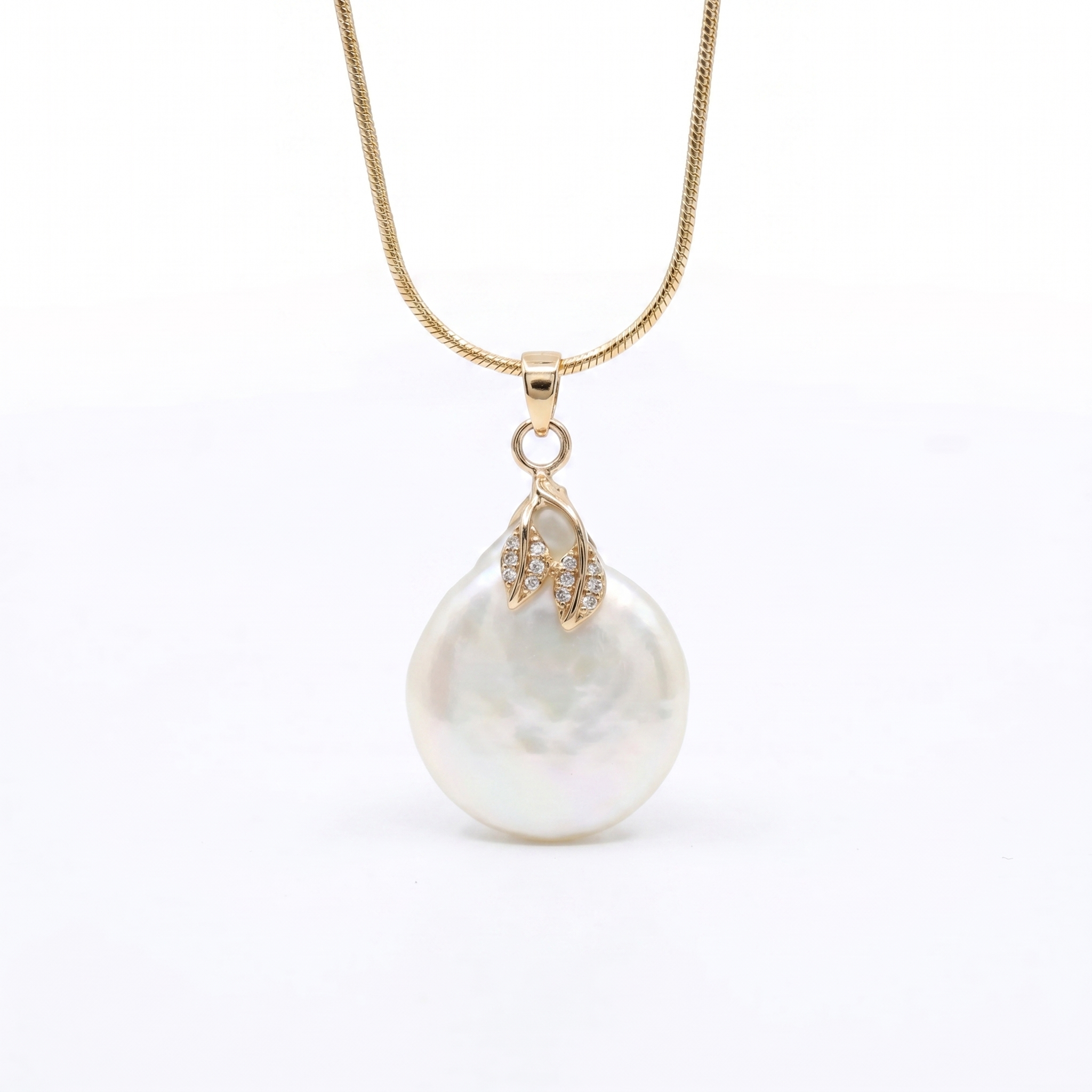 Radiant White Baroque Pearl Pendant With Decorative 925 Silver Anchor