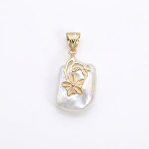 Alluring White Baroque Pearl Pendant With Golden Finish 925 Silver Anchor