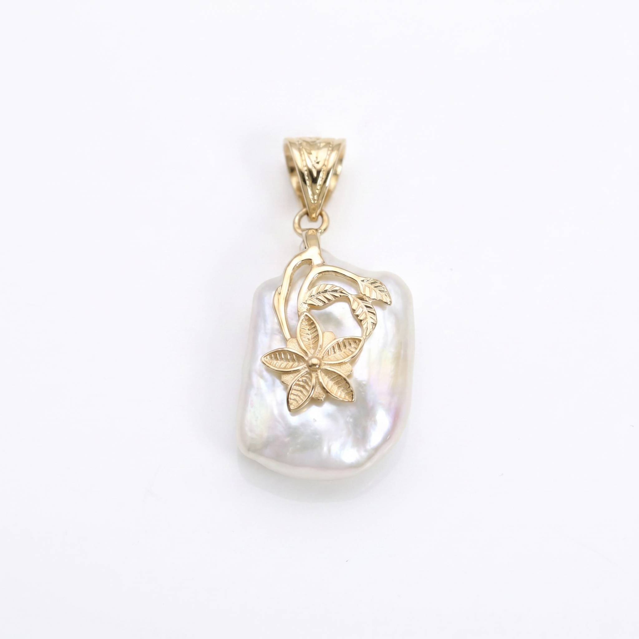 Alluring White Baroque Pearl Pendant With Golden Finish 925 Silver Anchor