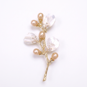 Gorgeous Peach Oval Pearl Brooch With Mother Of Pearl Leaves & CZ