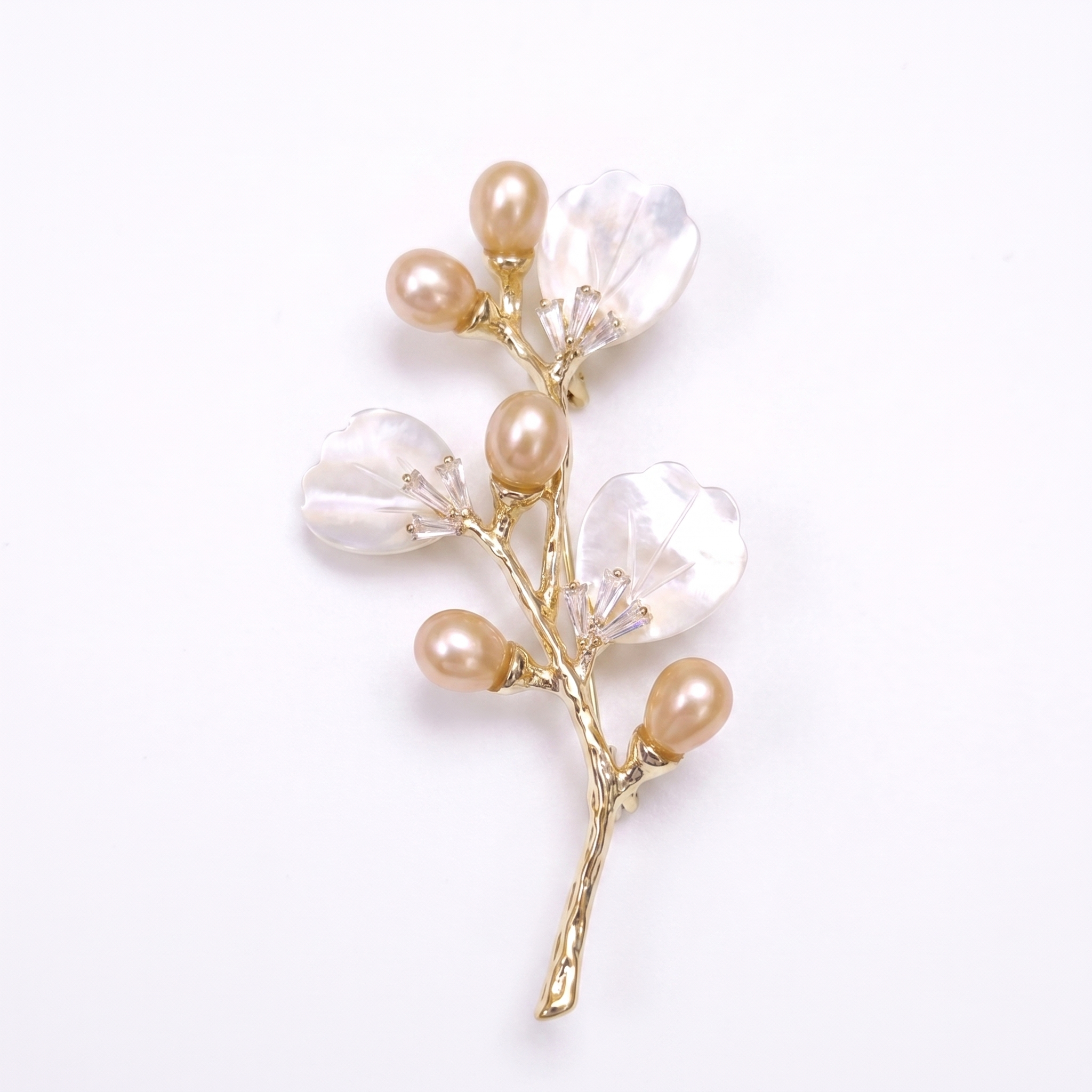 Gorgeous Peach Oval Pearl Brooch With Mother Of Pearl Leaves & CZ
