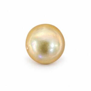 4.24 carat golden South Sea pearl, 8.2mm round, AAA quality, natural undyed colour - Pure Pearls
