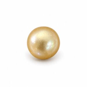 4.31 carat golden South Sea pearl, 8.2mm round, AAA quality, natural undyed colour - Pure Pearls