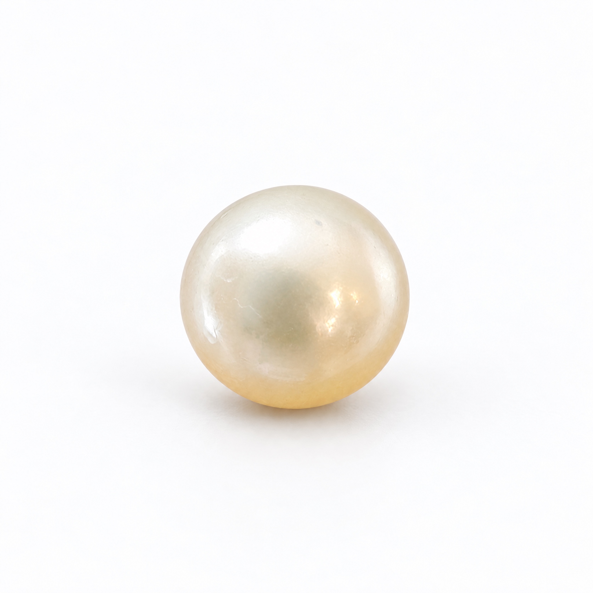 7.175 carat white South Sea pearl, 9.9mm round, AAA quality, undrilled - Pure Pearls